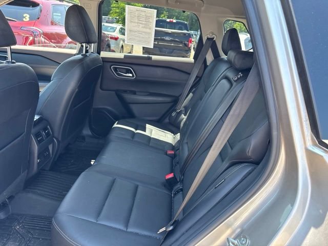 Certified Used 2021 Brilliant Silver / Black Nissan SL image 12