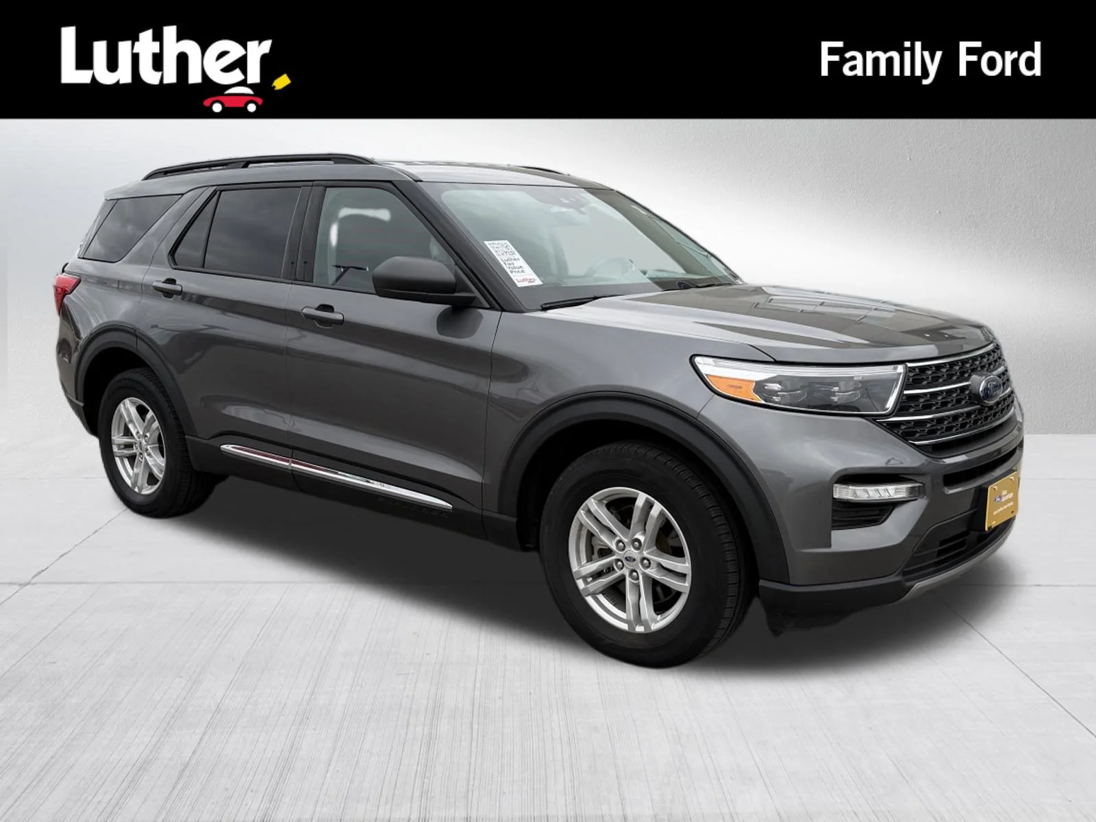 2023 Ford Explorer XLT 4WD's photo