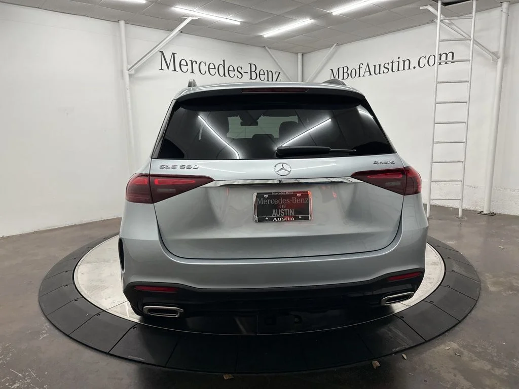 New 2026 Silver Mercedes-Benz GLE 580 image 6