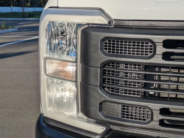 2026 Ford F-350 Super Duty Chassis Cab XL - Photo 10