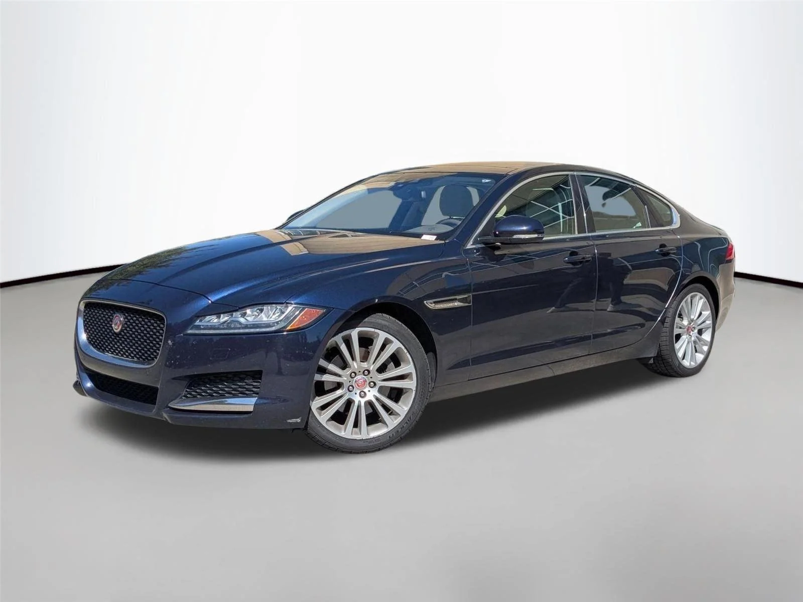 2018 Jaguar XF Prestige