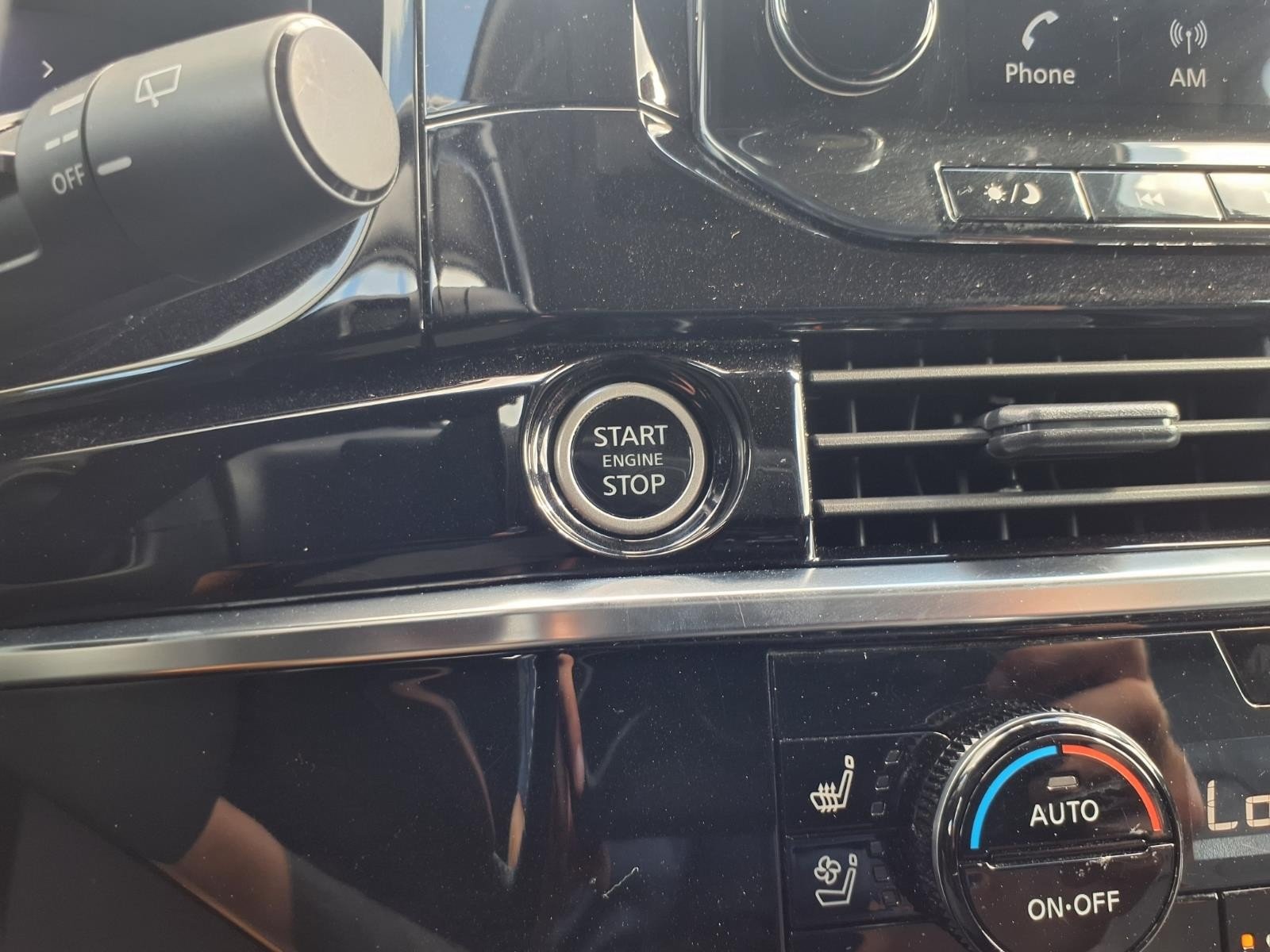 2023 Nissan Pathfinder Platinum Gray at Robbins Nissan