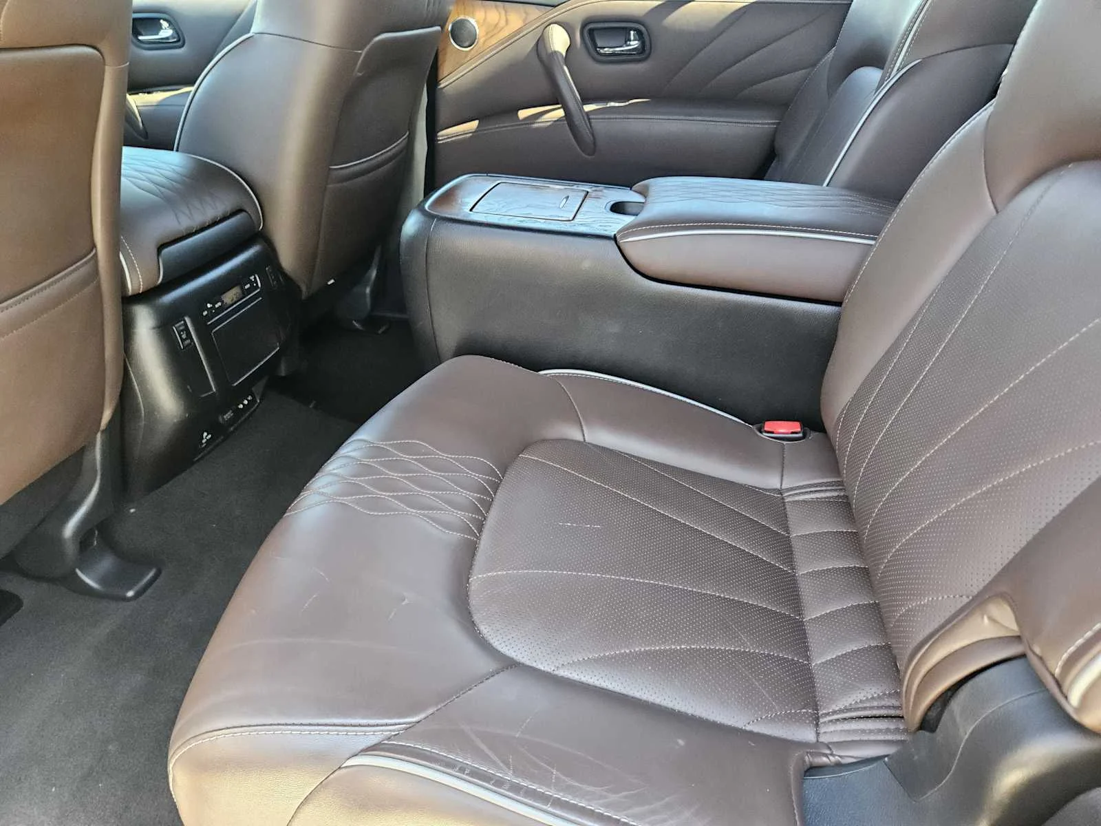 Used 2017 Dakar Bronze INFINITI Limited image 24