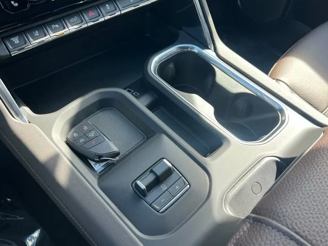 2026 GMC Sierra 3500HD Denali - Photo 14