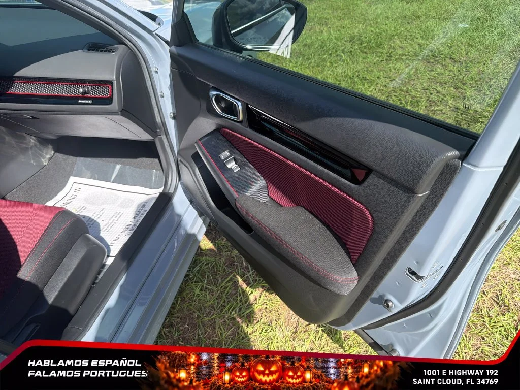 Used 2024 Gray Honda Sedan image 32
