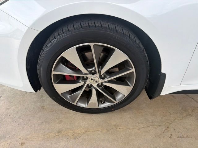 Used 2016 White Kia SX image 12