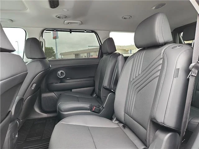 New 2026 Creamy White Pearl Hyundai Blue SEL image 8