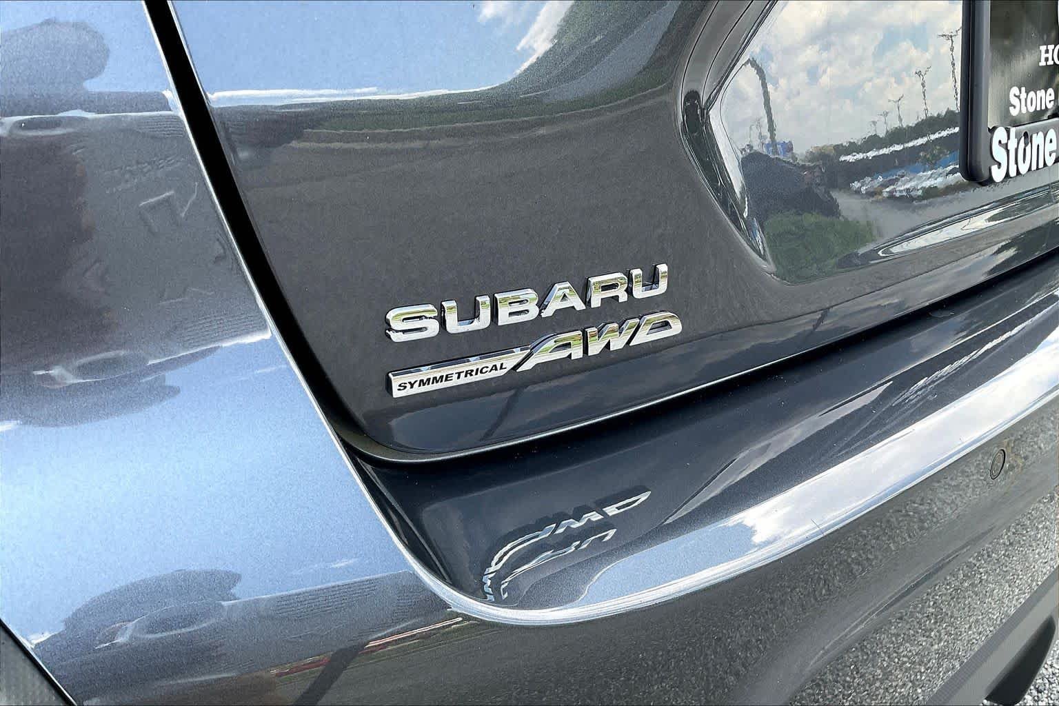 Used 2025 Magnetite Gray Metallic Subaru Limited image 10