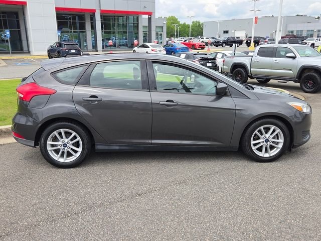 Used 2018 Gray Ford SE image 12