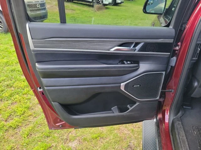Used 2023 Red Jeep Series III image 31