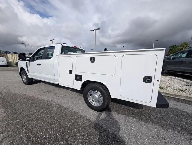 New 2026 Oxford White Ford F-350® XL image 10