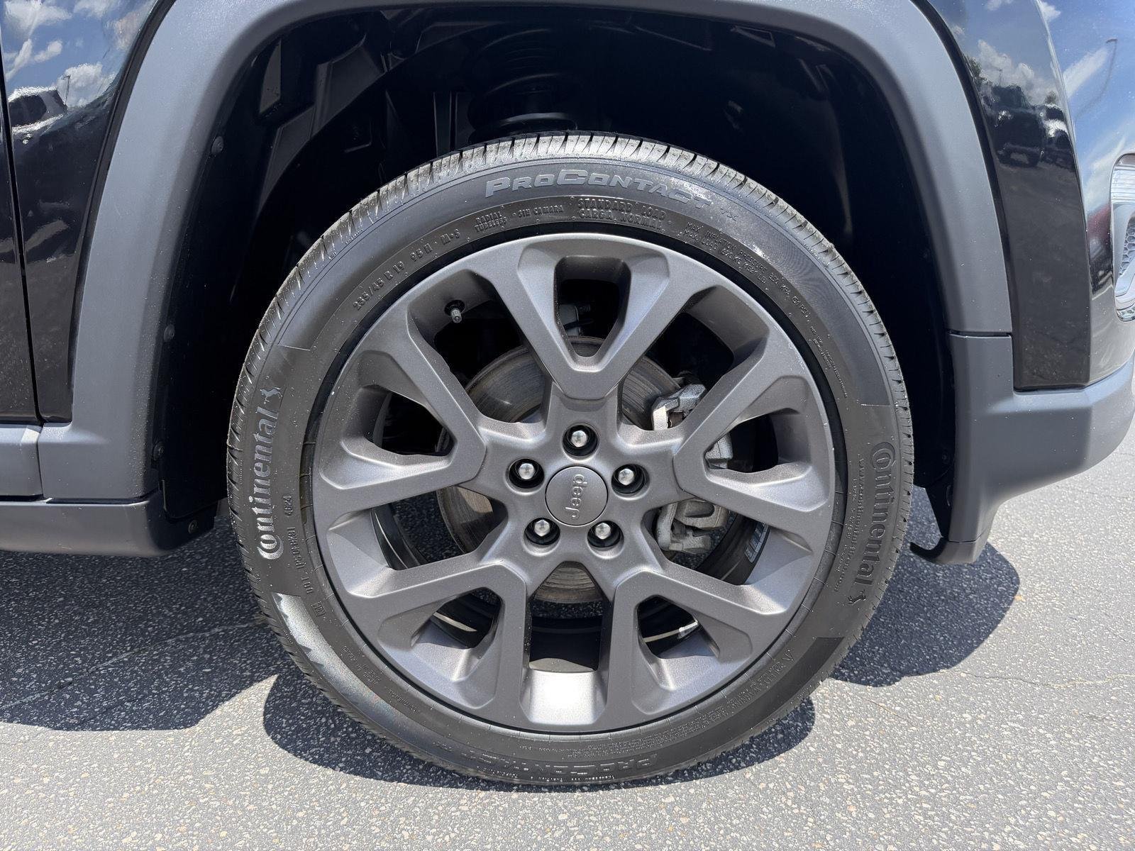 Used 2021 Diamond Black Crystal Pearlcoat Jeep 80th Anniversary image 9