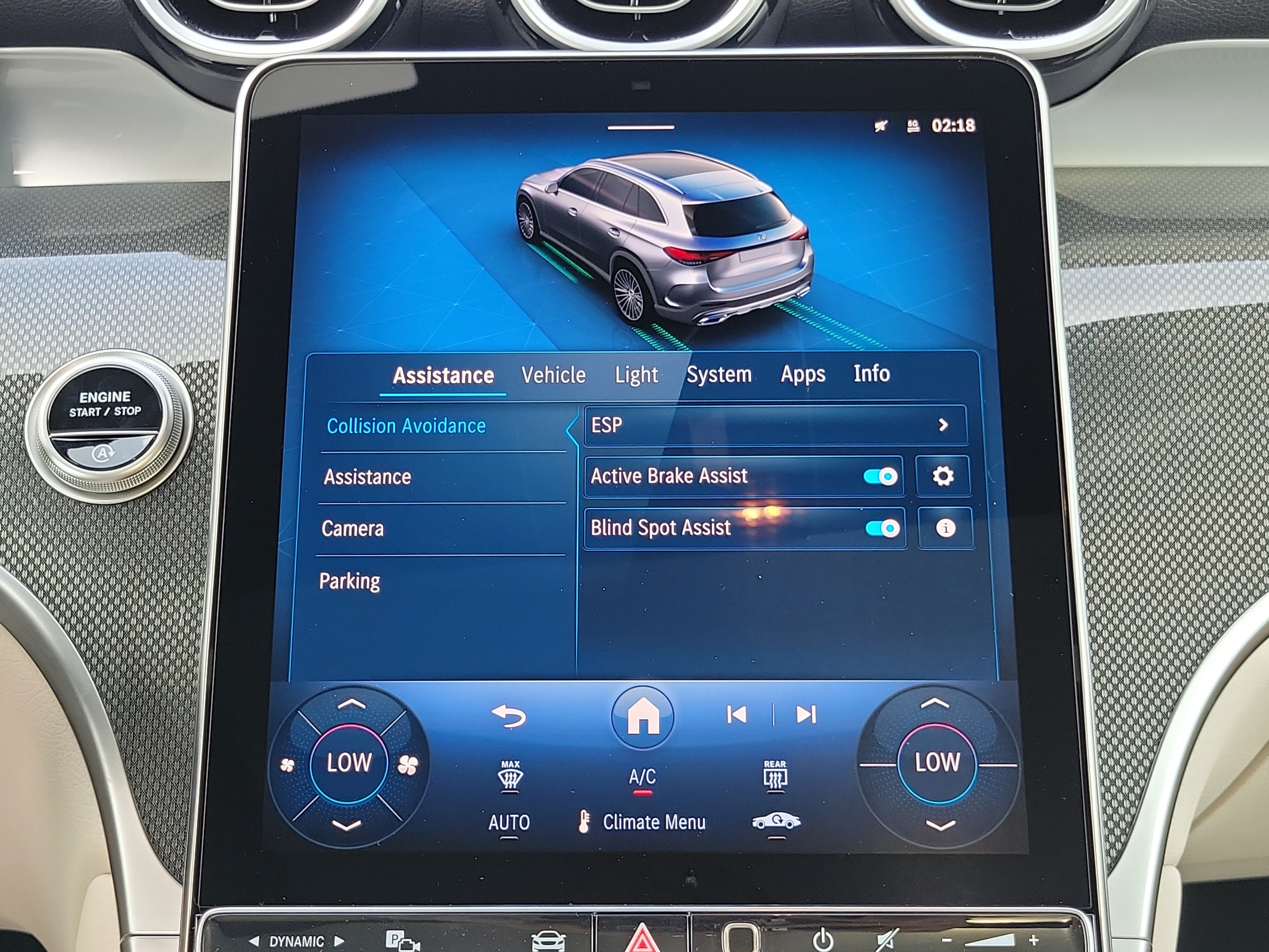 New 2026 Verde Silver Metallic Mercedes-Benz GLC 300 image 45