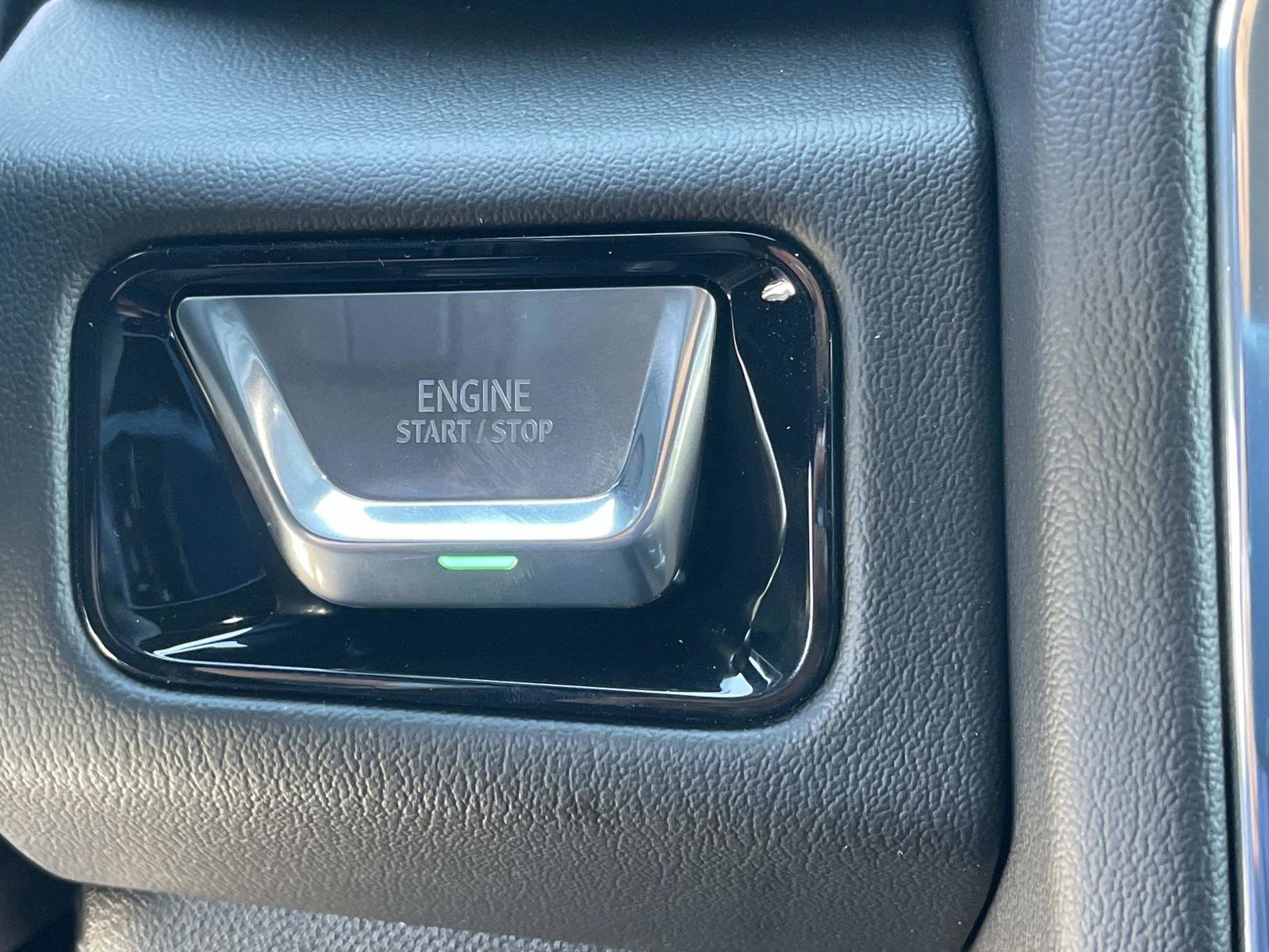 2026 GMC Yukon Denali - Photo 16