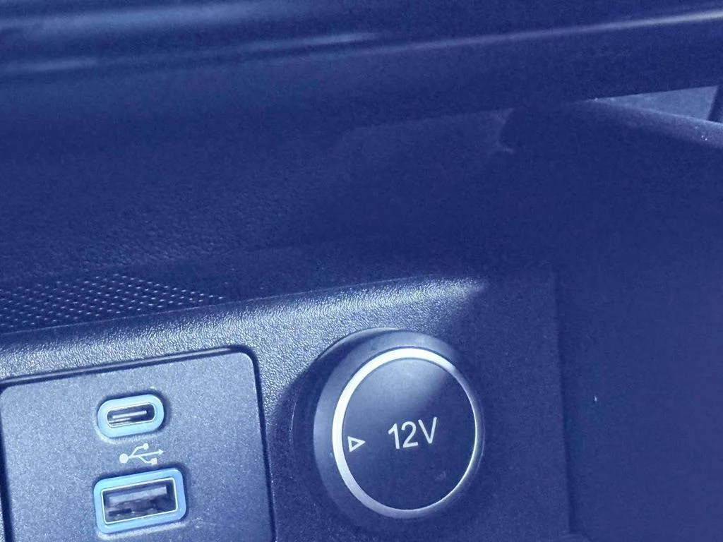 Used 2021 Blue Ford SEL image 23