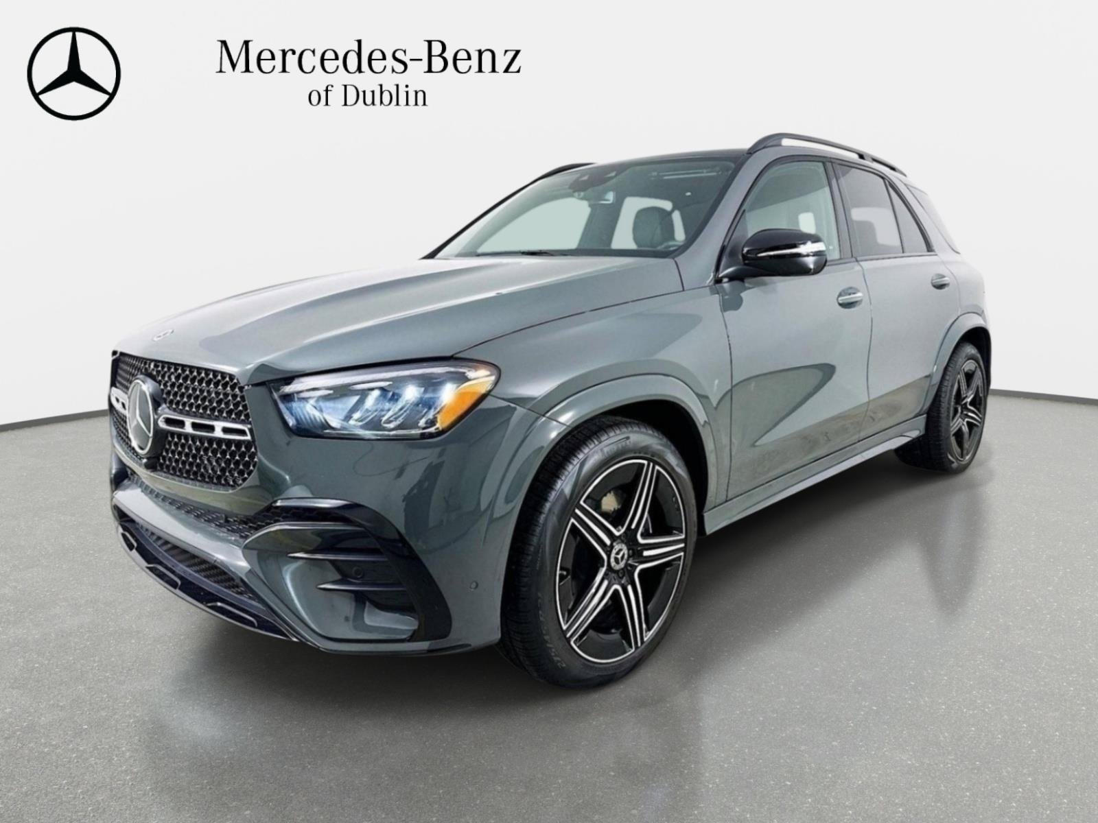 Used 2026 Gray Mercedes-Benz GLE 450 image 1