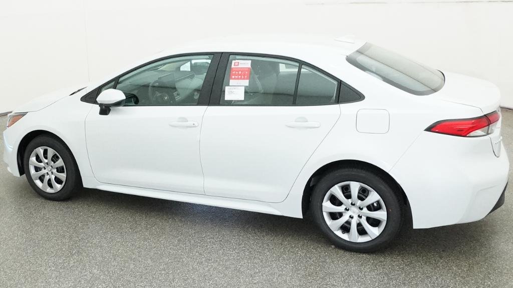 2026 Toyota Corolla LE - Image 4