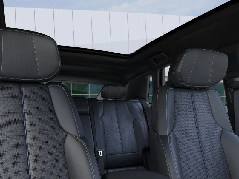 2025 Cadillac LYRIQ Sport 1 - Photo 24