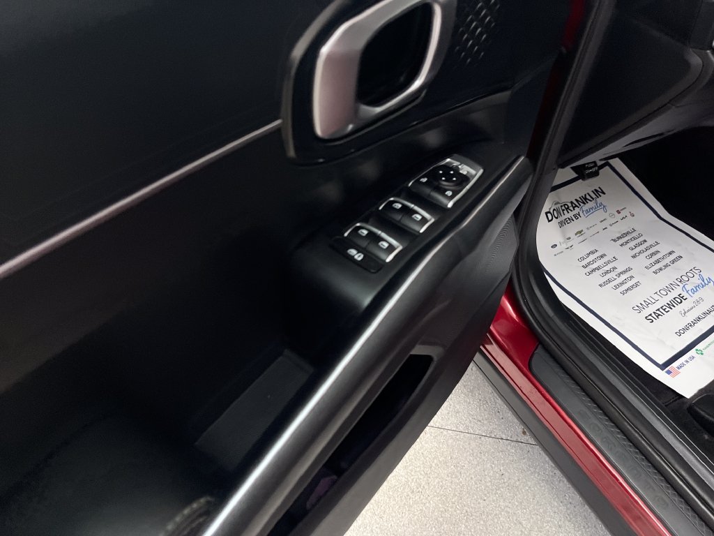 Used 2023 Red Kia LX image 9