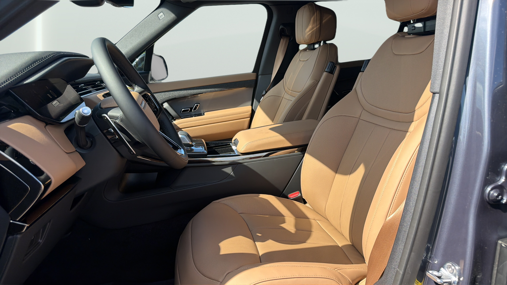 New 2026 Varesine Blue Land Rover SE image 16