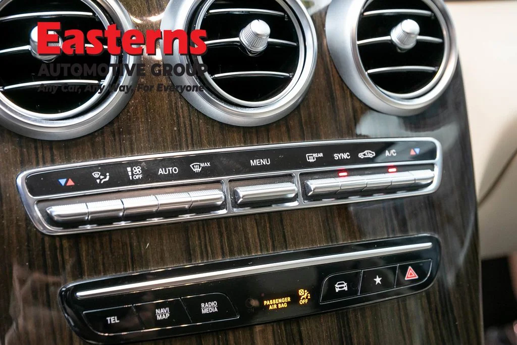 Used 2022 Black Mercedes-Benz GLC 300 image 20