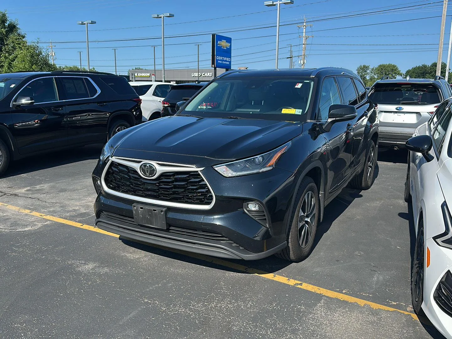 Used 2021  Toyota XLE image 5