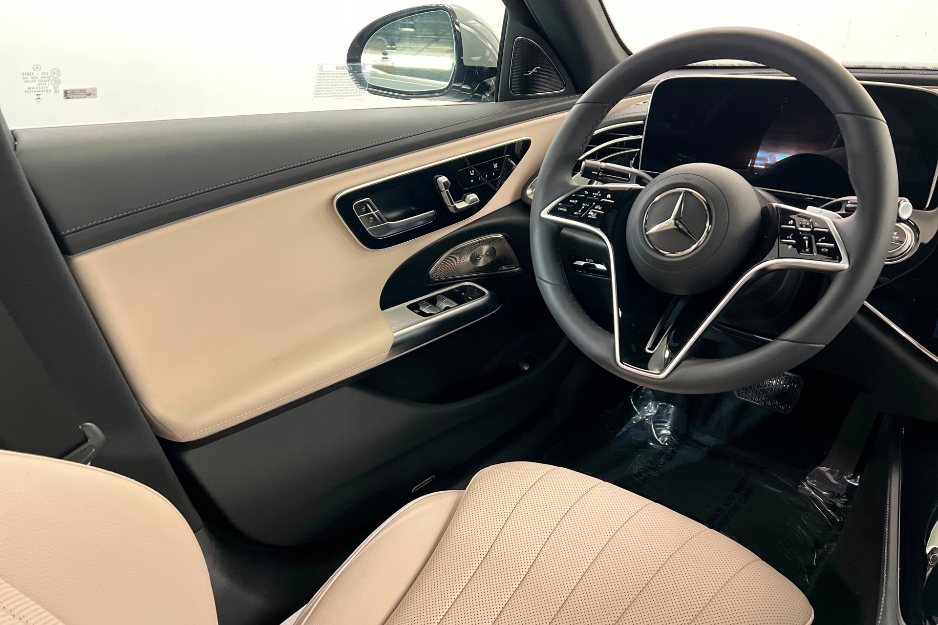 New 2026 MANUFAKTUR Alpine Grey Mercedes-Benz E 350 image 36