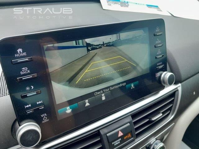 Used 2019 Platinum White Pearl Honda Touring image 22