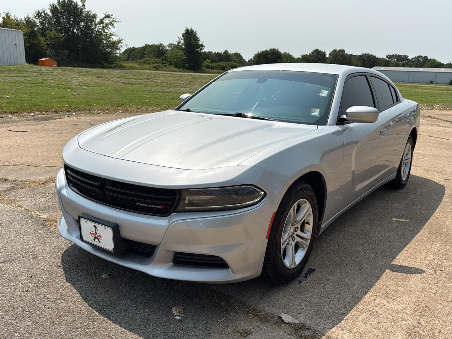 Used 2020 Triple Nickel Clearcoat Dodge SXT image 3