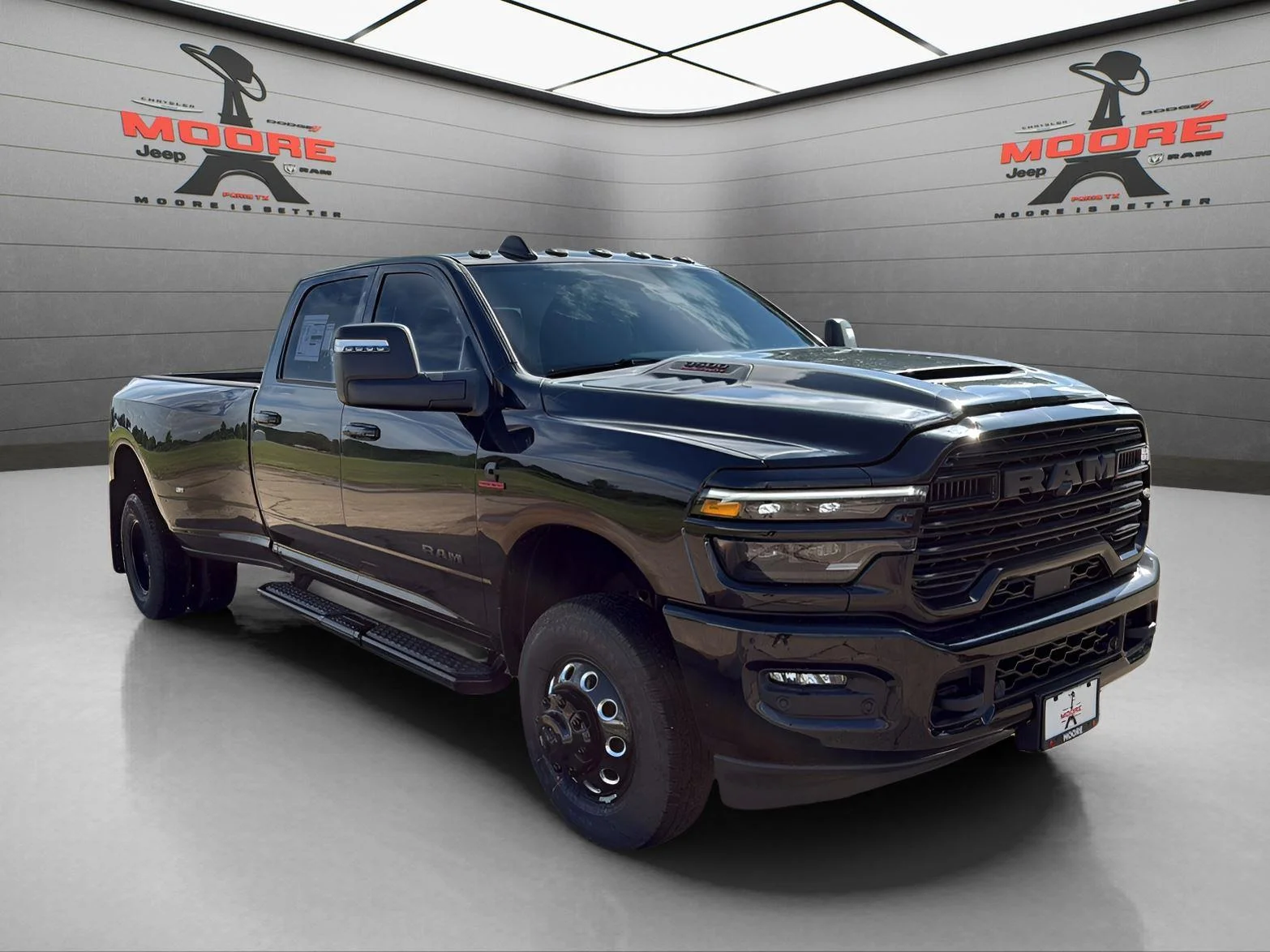 2026 RAM 3500 Laramie 4X4 Crew Cab LWB's photo