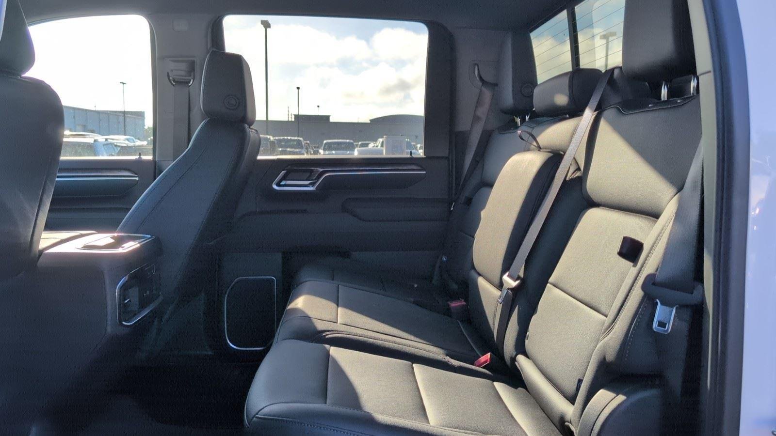 2026 Chevrolet Silverado 2500 HD LTZ - Photo 35