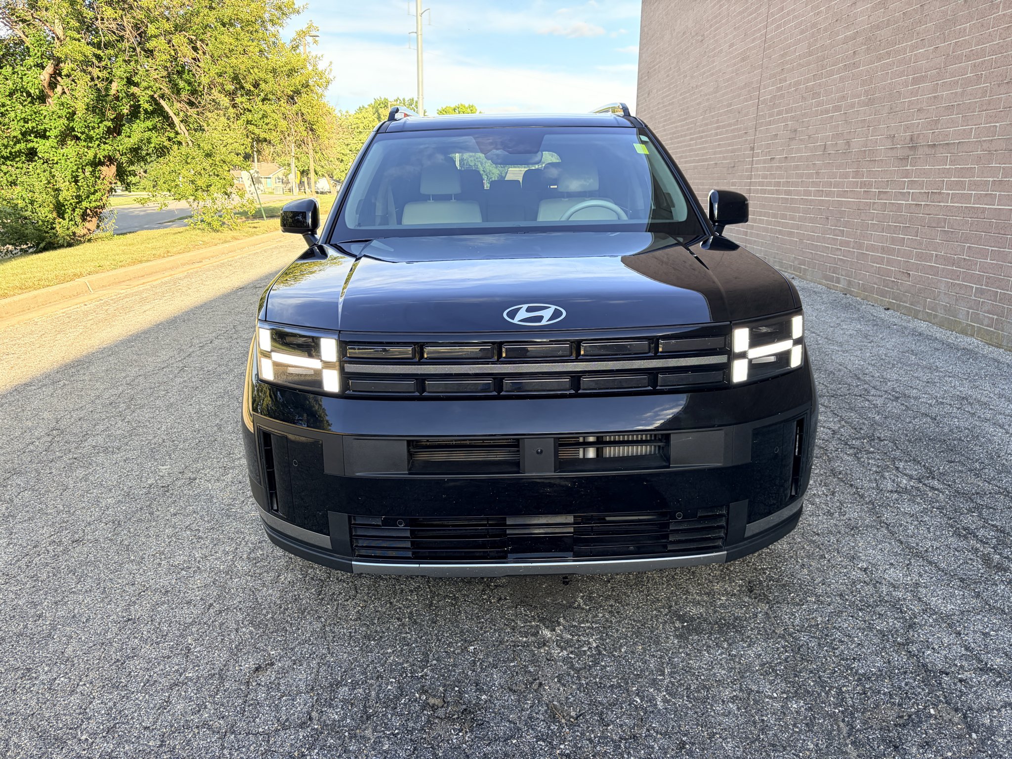 Certified Used 2024 Phantom Black Hyundai Limited image 8