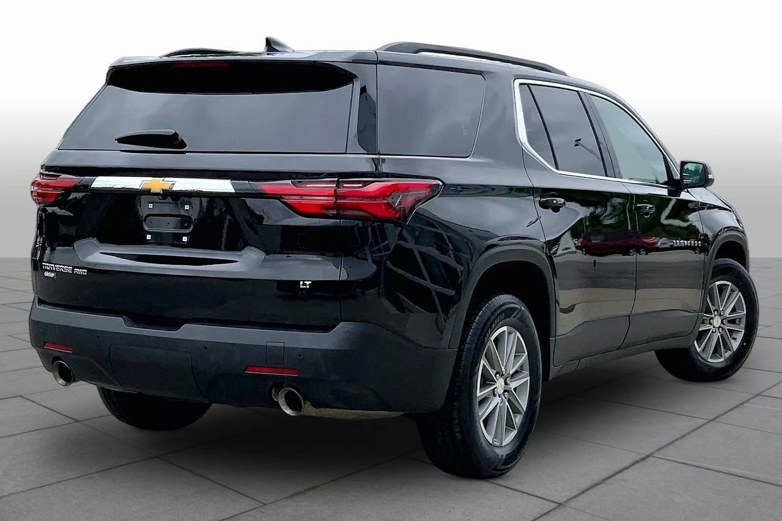 Used 2023 Mosaic Black Metallic Chevrolet LT Cloth image 13