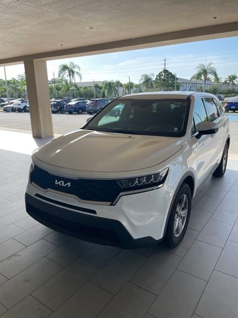 Used 2023 White Kia LX image 3