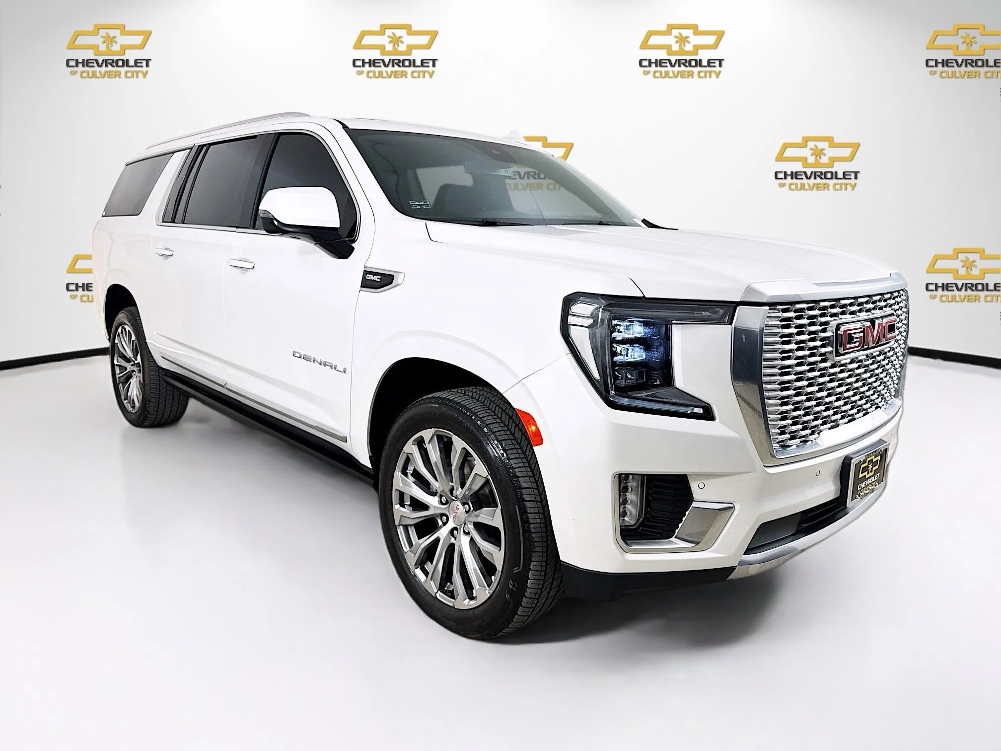 2024 GMC Yukon Denali 2WD's photo