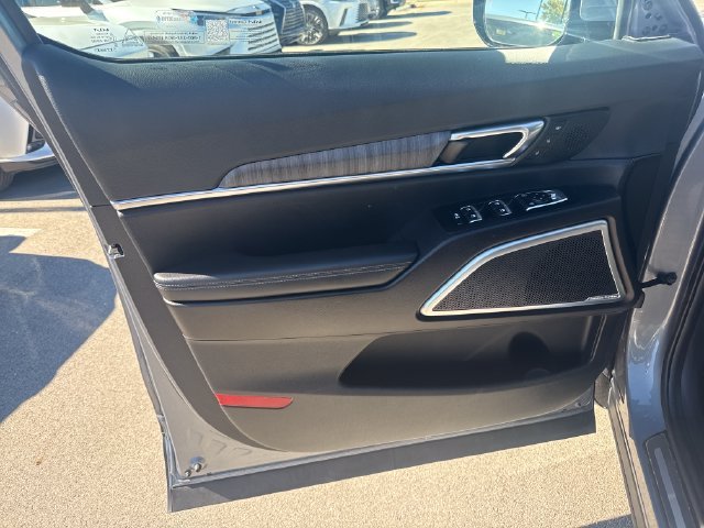 Used 2024 Silver Kia SX image 12