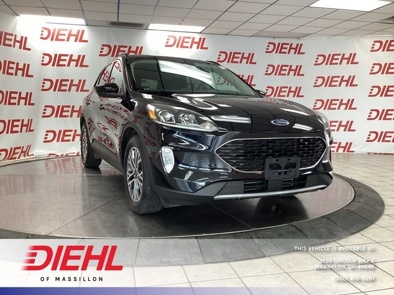 Used 2020 Black Ford SEL image 1