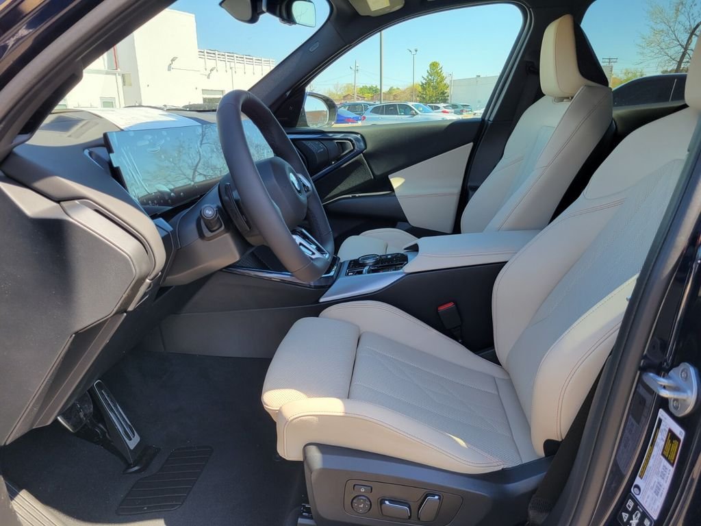 2025 BMW X3 30 - Photo 19