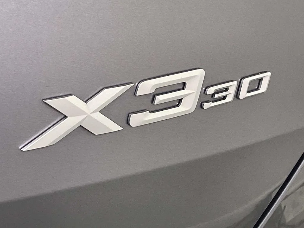 2026 BMW X3 30 - Photo 12