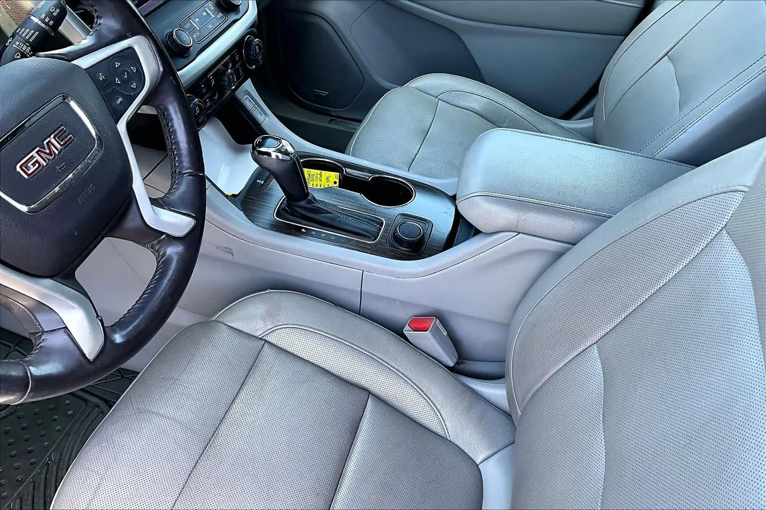 Used 2018 Iridium Metallic GMC SLT image 16