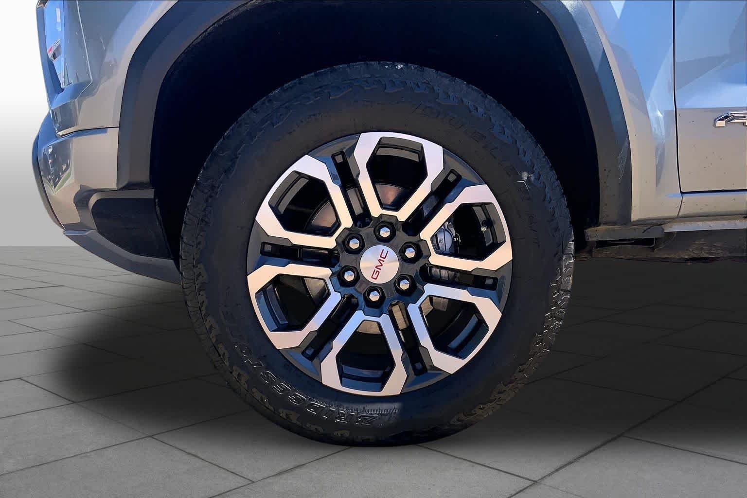 Used 2023 Sterling Metallic GMC 4WD AT4 image 11