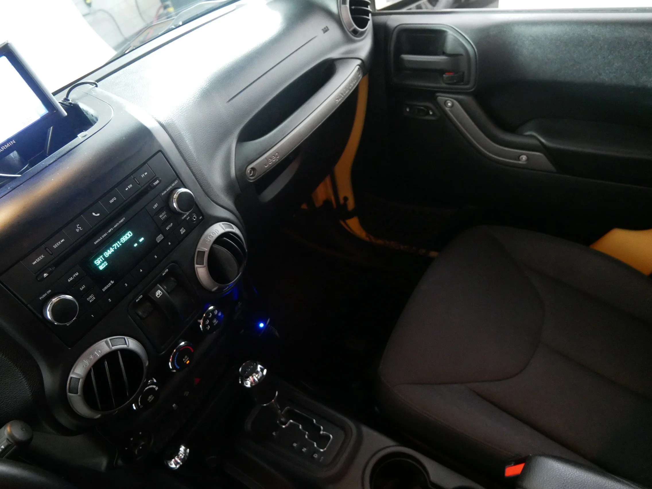 Used 2013 Dune Jeep Sport image 11