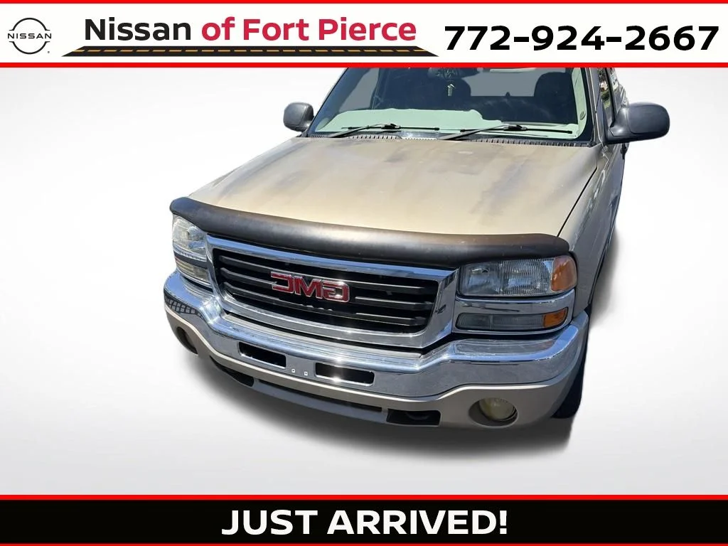 Used 2004 Sand Beige GMC SLT image 1
