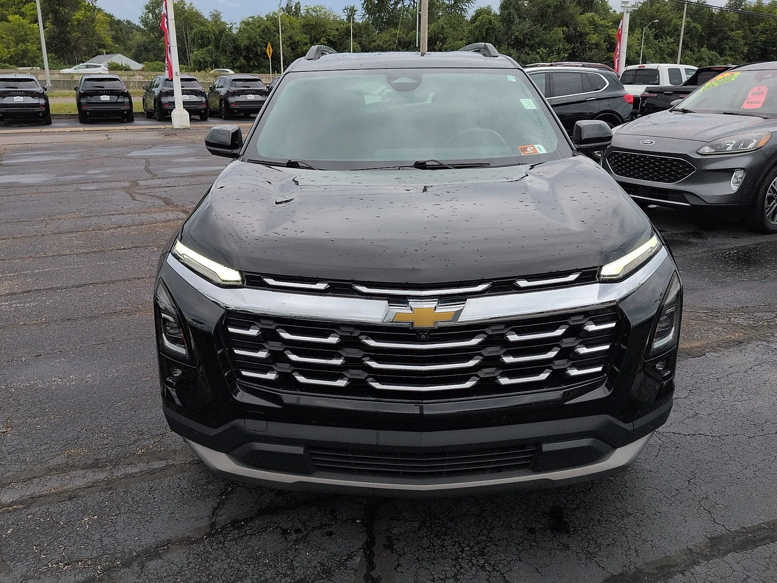 Used 2025 Mosaic Black Metallic Chevrolet AWD LT image 3
