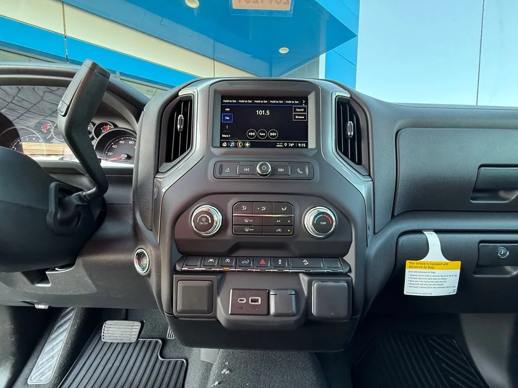 New 2026 Onyx Black GMC Pro image 23