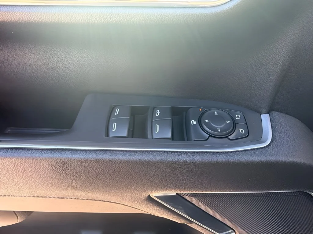 Used 2024 Summit White Chevrolet LT image 67