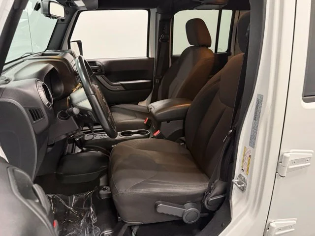 Used 2018 White Jeep Unlimited Sport image 10