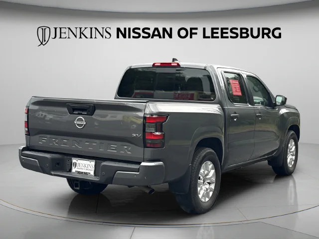 Used 2023 Gray Nissan SV image 7