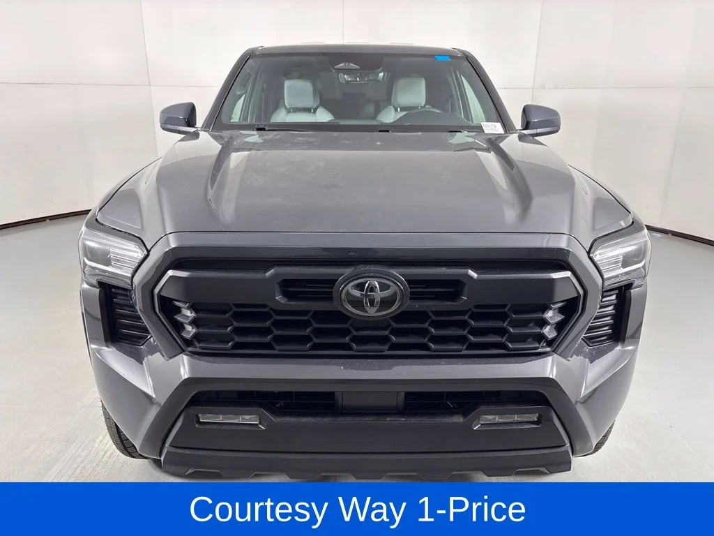 Used 2025 Gray Toyota SR5 image 4