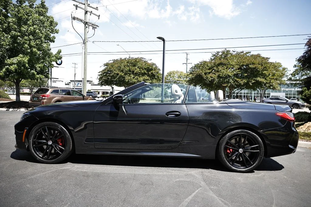 Used 2023 Black Sapphire Metallic BMW M440i xDrive image 10